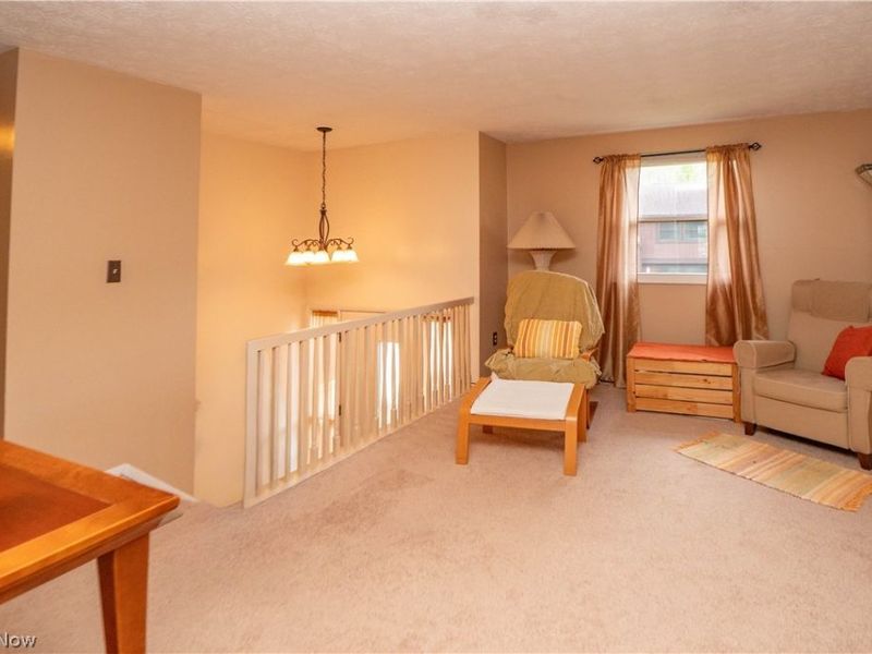 1744 Oak Trail Street NE, Massillon, OH 44646 Photo 4