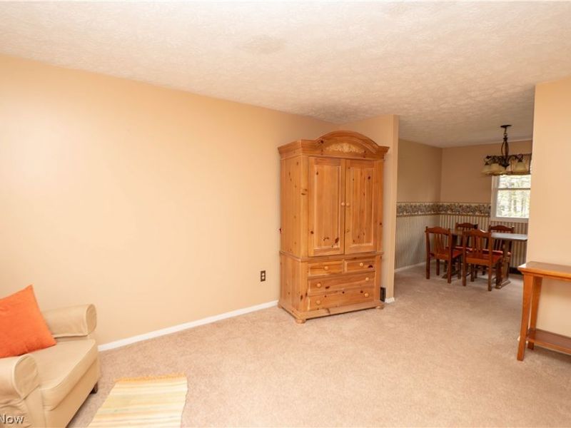 1744 Oak Trail Street NE, Massillon, OH 44646 Photo 6