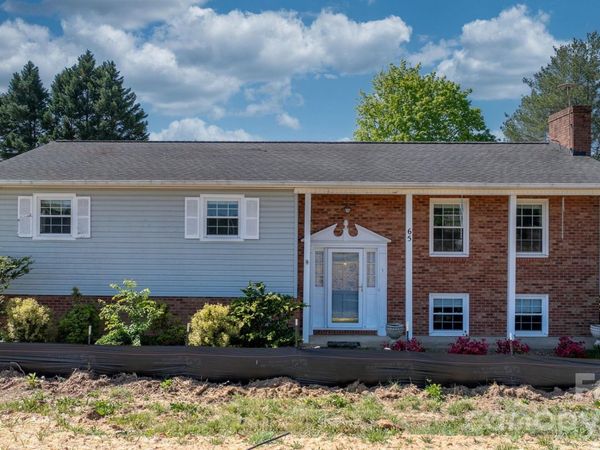 65 Pinewood Road, Granite Falls, NC 28630