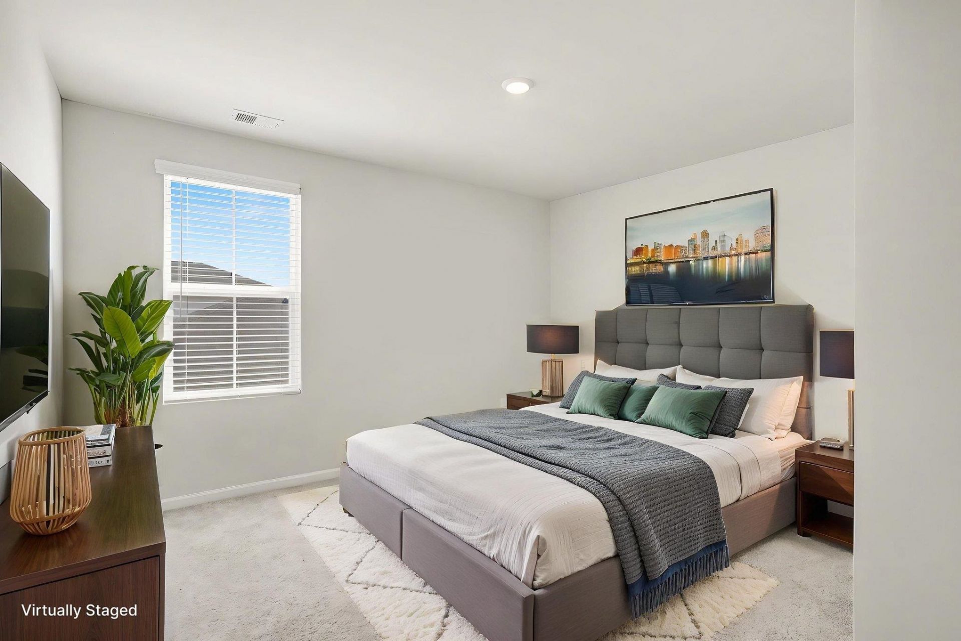 8196 Forest Edge Dr. Photo 10