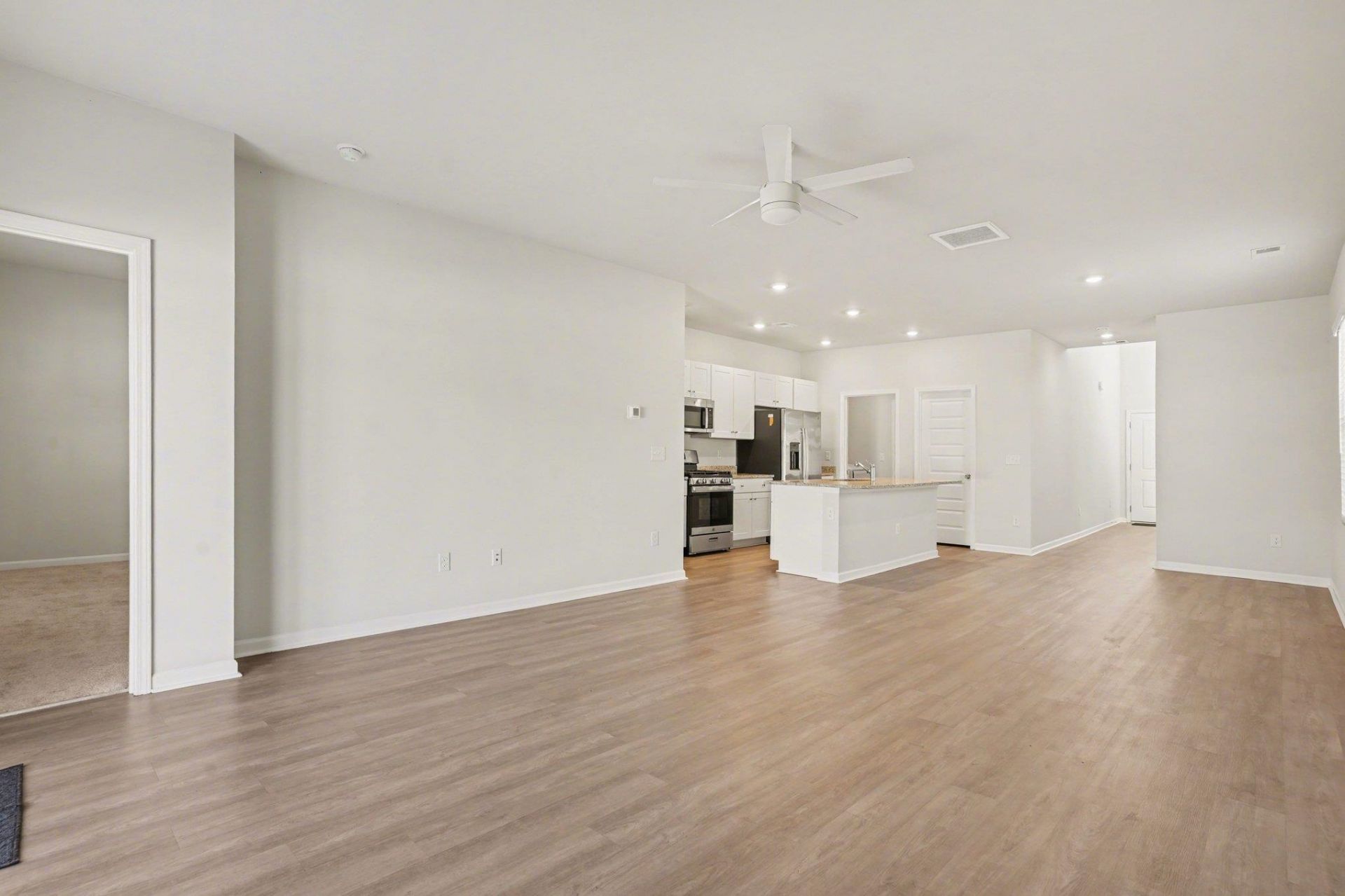 8196 Forest Edge Dr. Photo 20