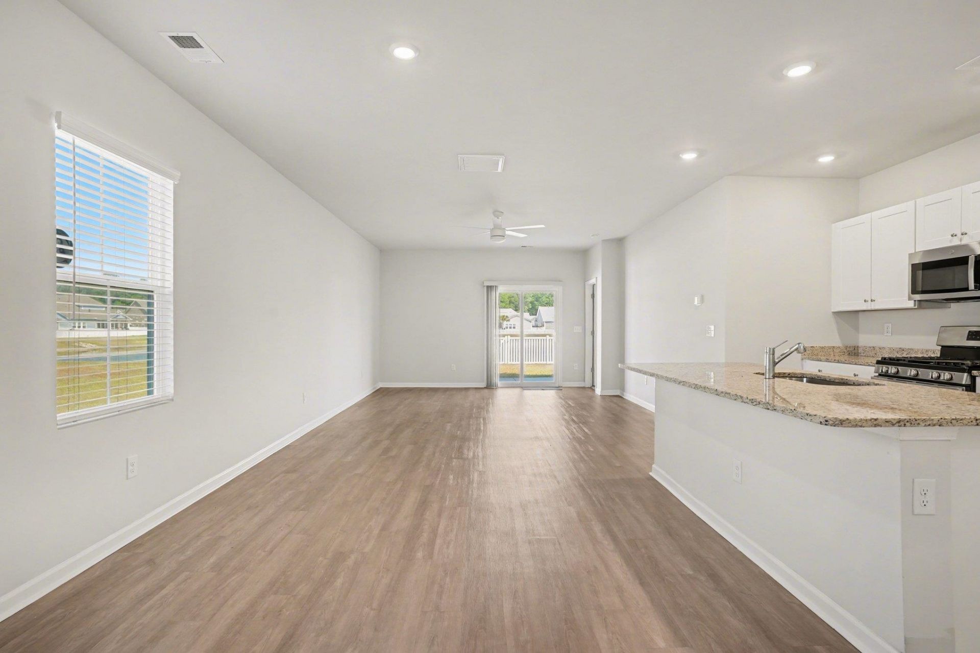 8196 Forest Edge Dr. Photo 22