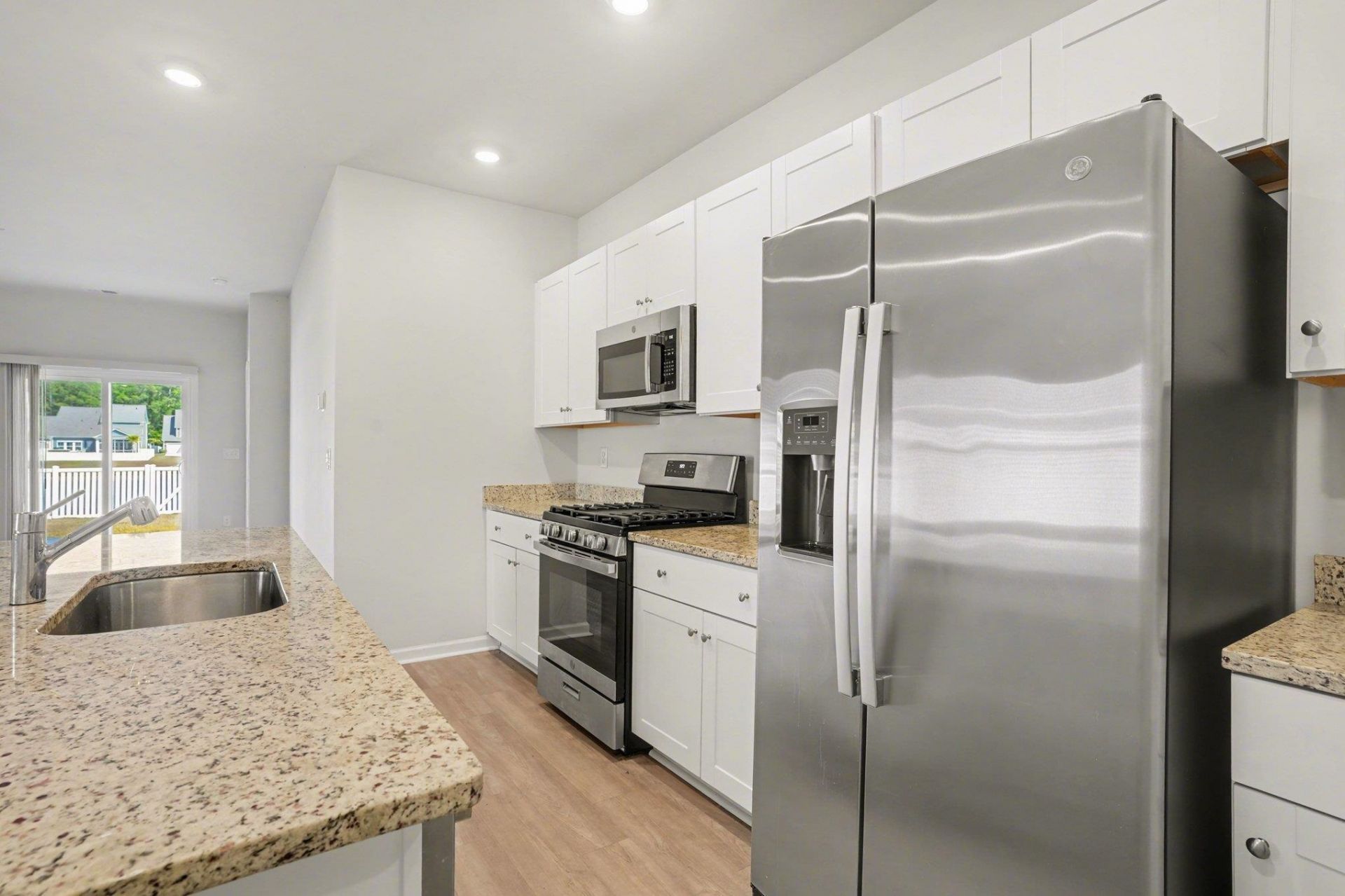 8196 Forest Edge Dr. Photo 26