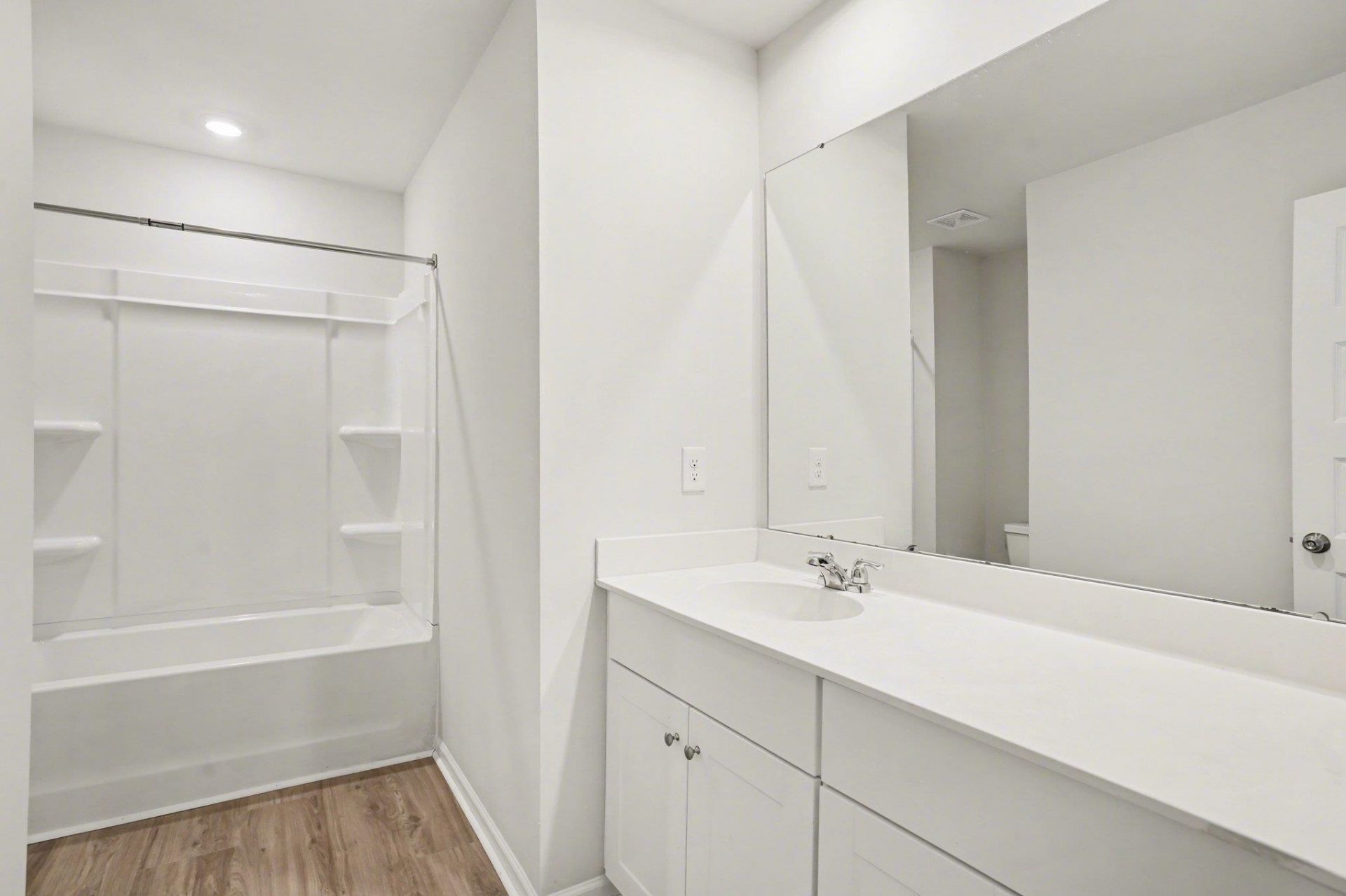 8196 Forest Edge Dr. Photo 40
