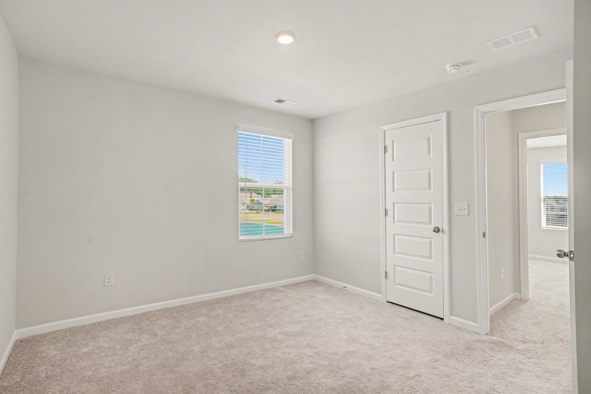 8196 Forest Edge Dr. Photo 44