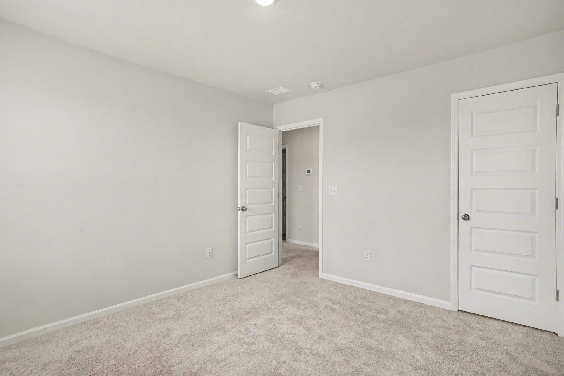 8196 Forest Edge Dr. Photo 46