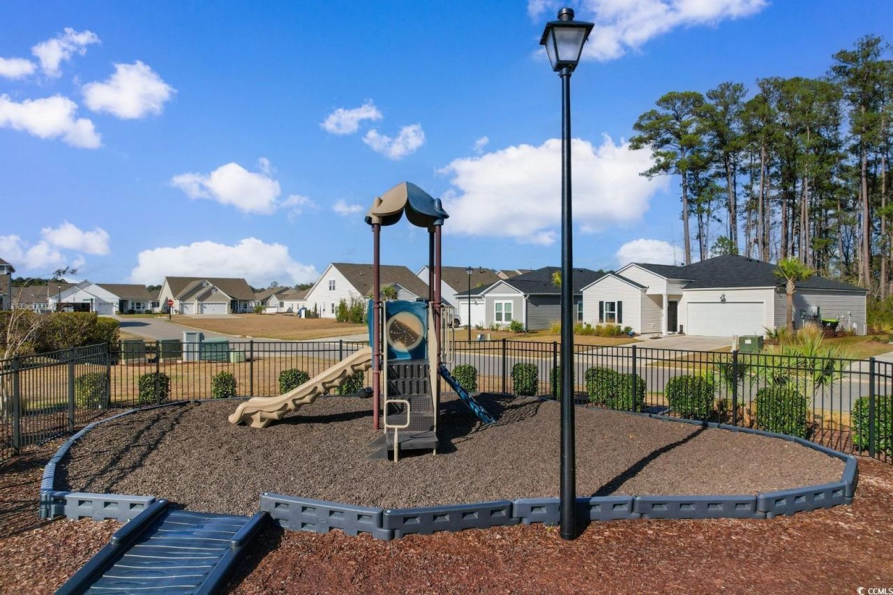 8196 Forest Edge Dr. Photo 53