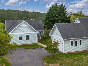 90 Woodridge Ln , Lexington, VA 24450