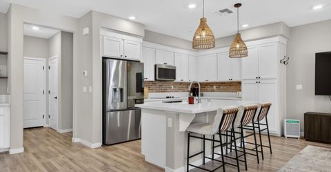 3074 Meadow Run Walk, Sacramento, CA 95833 Photo