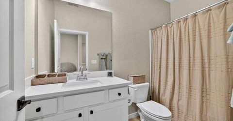 3074 Meadow Run Walk, Sacramento, CA 95833 Photo