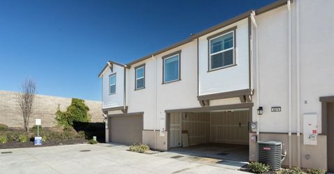 3074 Meadow Run Walk, Sacramento, CA 95833 Photo