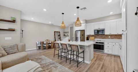 3074 Meadow Run Walk, Sacramento, CA 95833 Photo