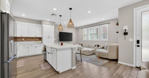 3074 Meadow Run Walk, Sacramento, CA 95833 Photo