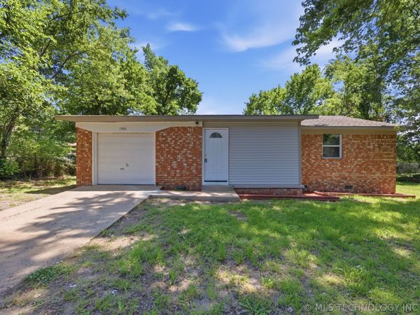 1506 Clayton Drive , Tahlequah, OK 74464