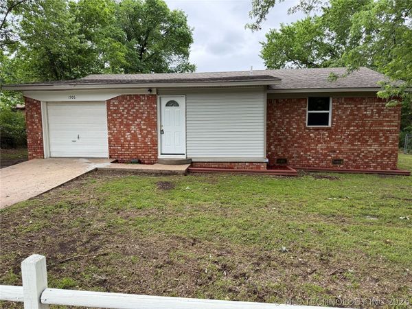 1506 Clayton Drive , Tahlequah, OK 74464