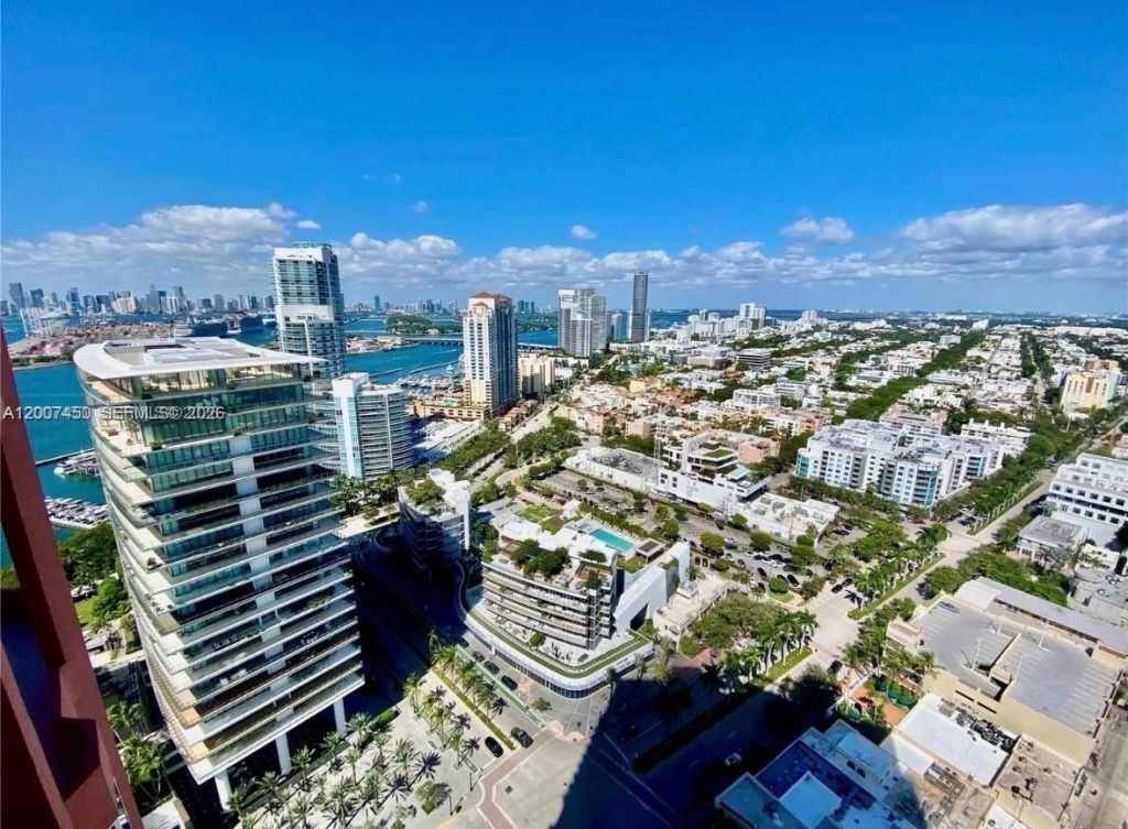 300 S Pointe Dr , Unit 3204, Miami Beach, FL 33139 Photo