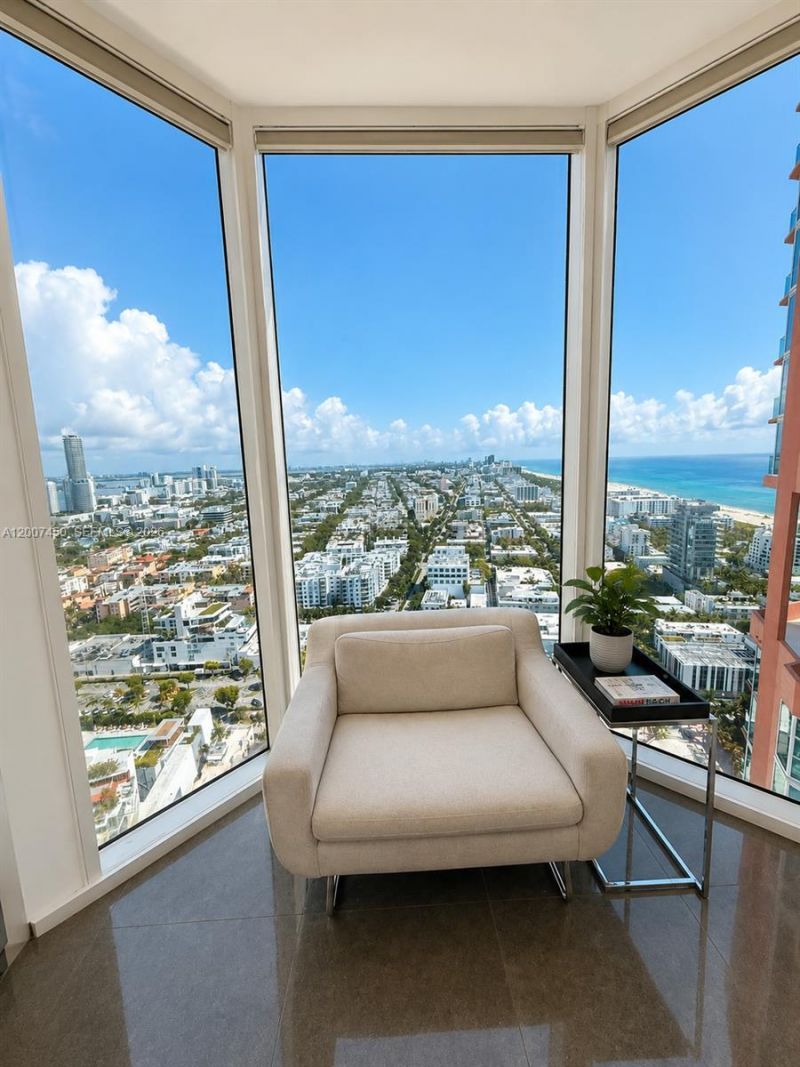 300 S Pointe Dr , Unit 3204, Miami Beach, FL 33139 Photo
