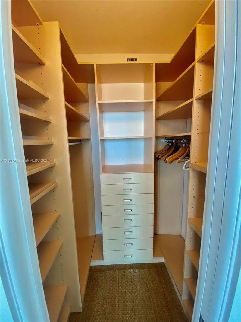 300 S Pointe Dr , Unit 3204, Miami Beach, FL 33139 Photo