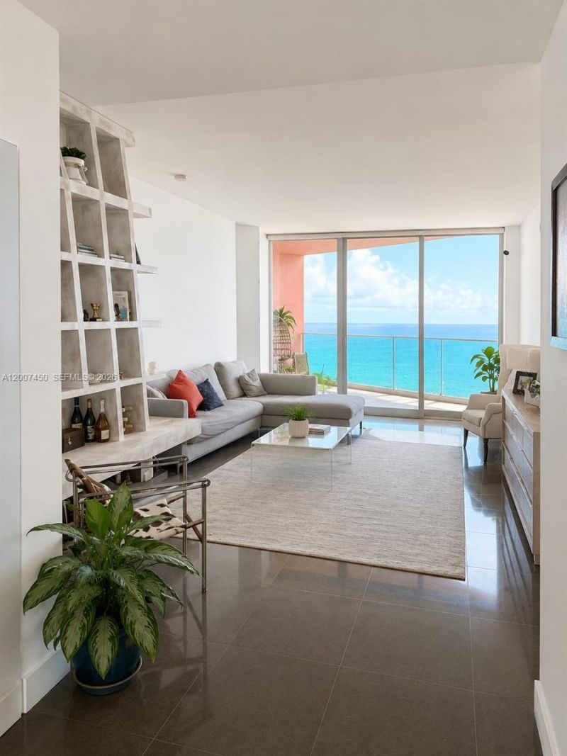300 S Pointe Dr , Unit 3204, Miami Beach, FL 33139 Photo