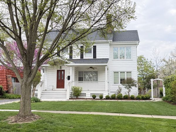 629 Newton Avenue , Glen Ellyn, IL 60137