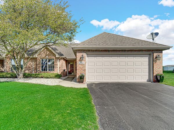 2017 Wildwood Circle, Highland, IN 46322