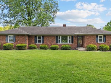 6888 Midway Road, Midway, KY 40347