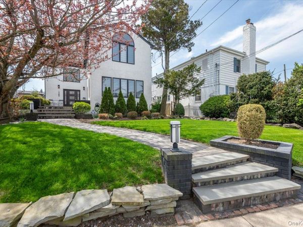 1989 Bay Boulevard , Atlantic Beach, NY 11509