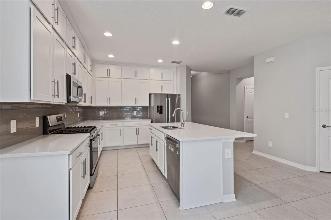 2017 Boss Hewett Street , Oakland, FL 34787 Photo