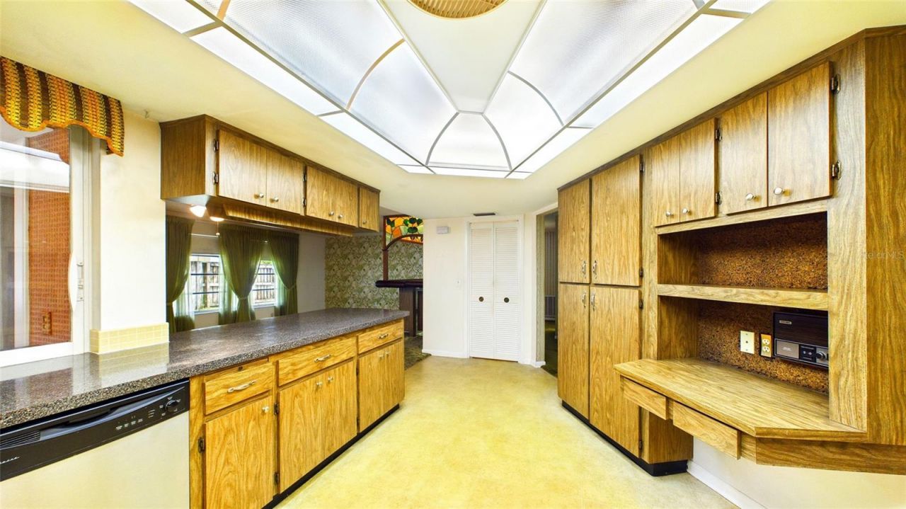 1116 N Riverhills Drive, Temple Terrace, FL 33617 Photo