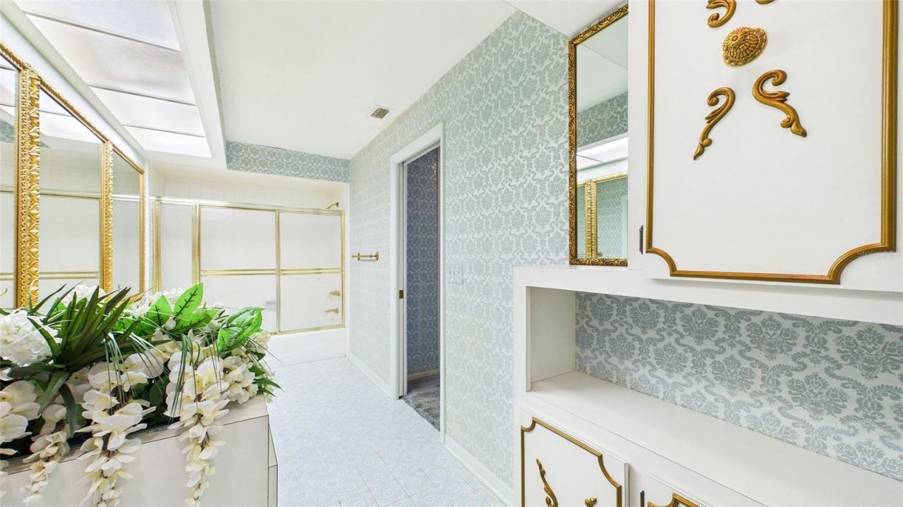 1116 N Riverhills Drive, Temple Terrace, FL 33617 Photo