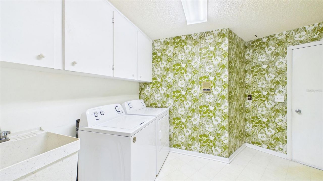 1116 N Riverhills Drive, Temple Terrace, FL 33617 Photo