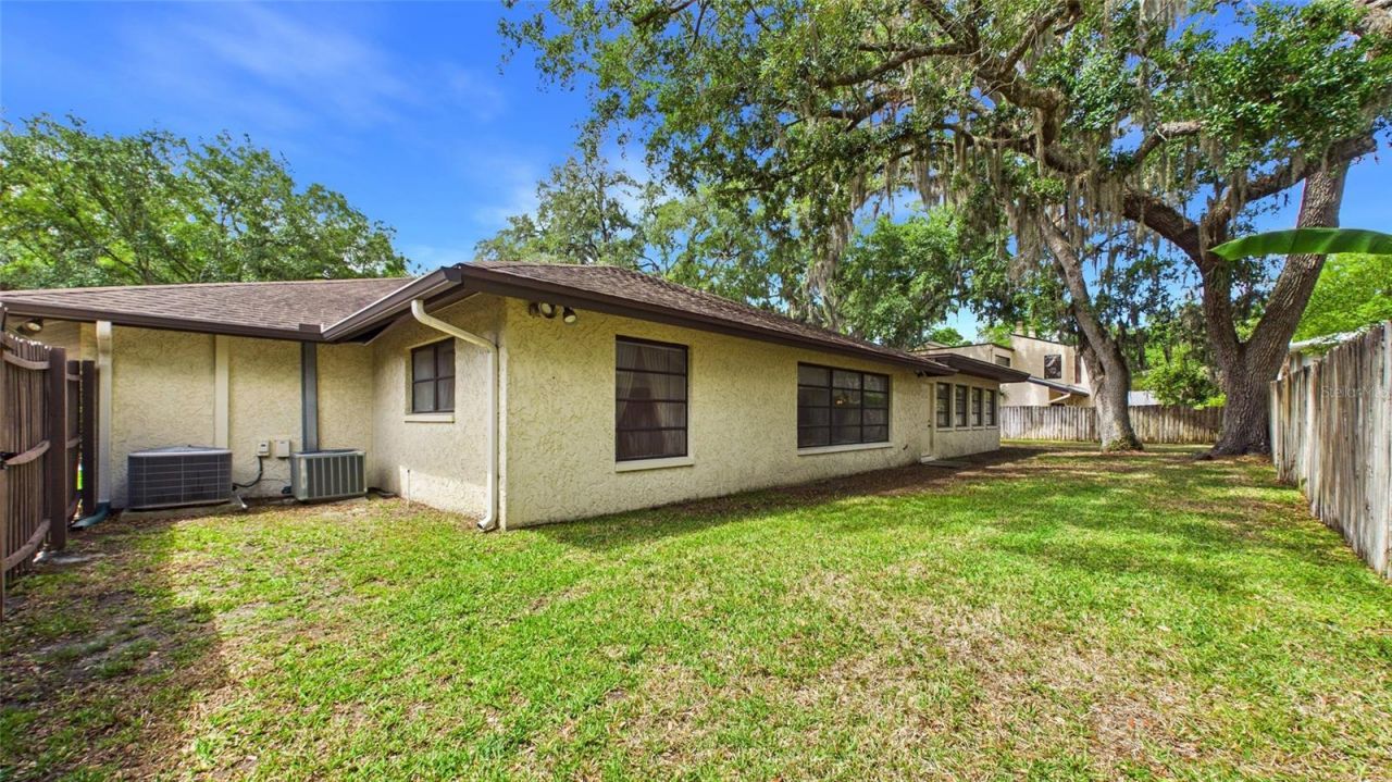 1116 N Riverhills Drive, Temple Terrace, FL 33617 Photo