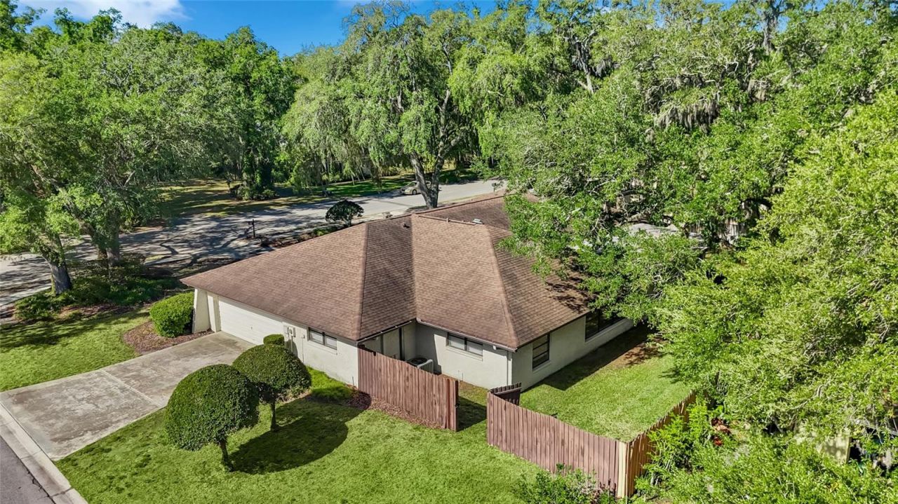 1116 N Riverhills Drive, Temple Terrace, FL 33617 Photo