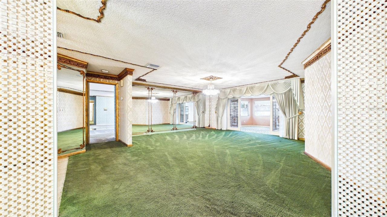 1116 N Riverhills Drive, Temple Terrace, FL 33617 Photo