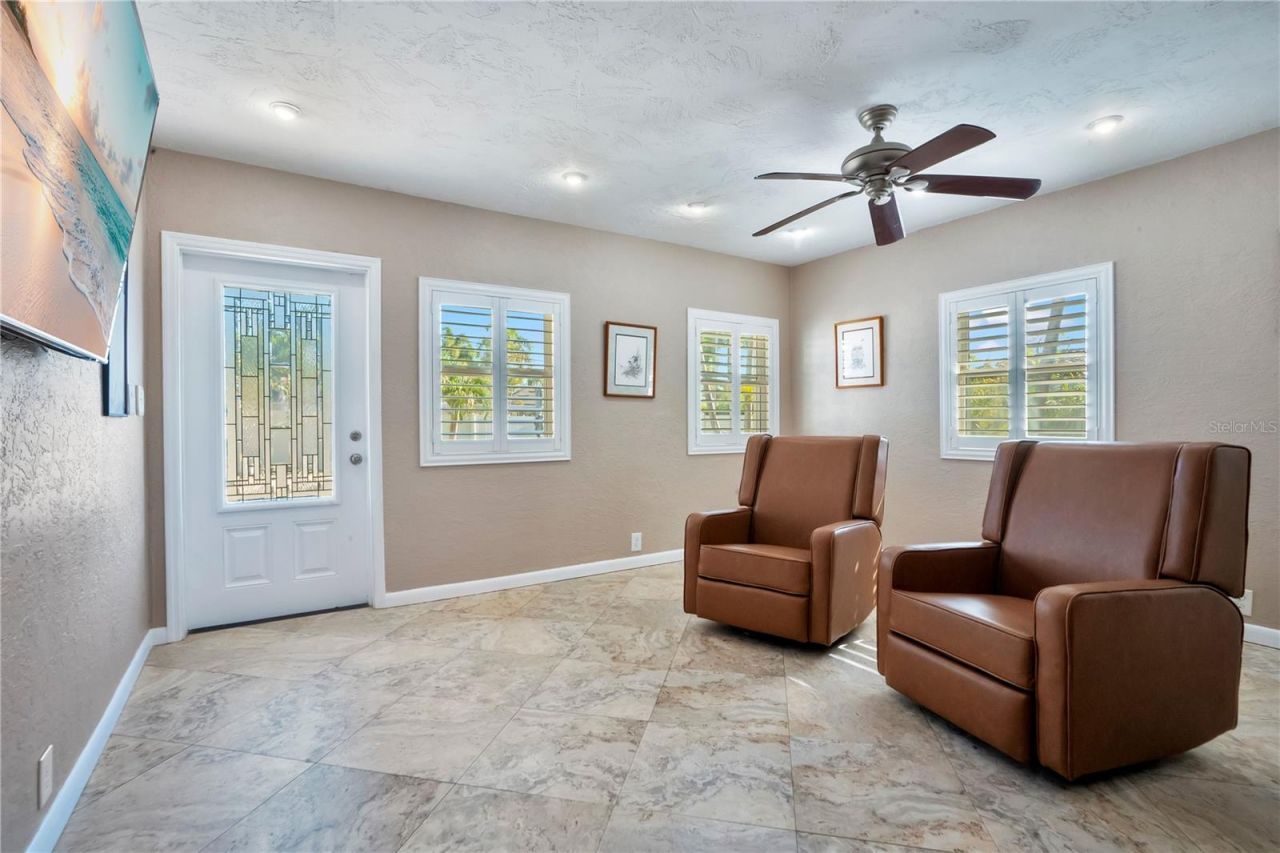145 27th Avenue N, Saint Petersburg, FL 33704 Photo