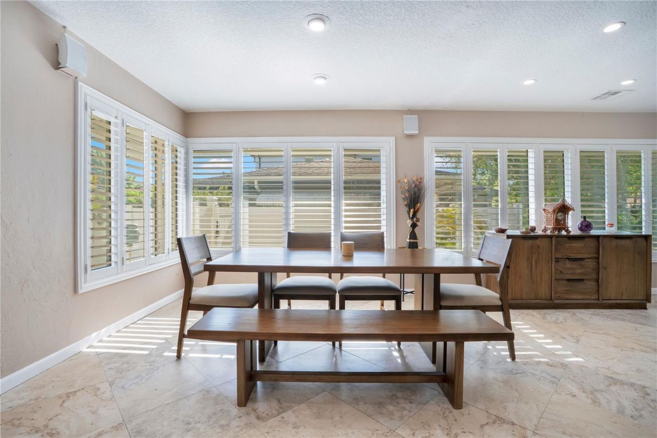 145 27th Avenue N, Saint Petersburg, FL 33704 Photo