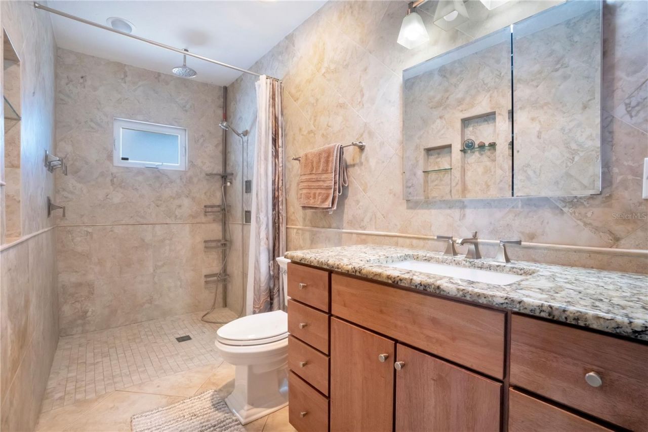 145 27th Avenue N, Saint Petersburg, FL 33704 Photo