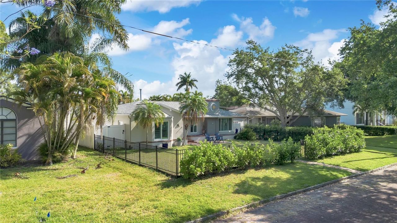 145 27th Avenue N, Saint Petersburg, FL 33704 Photo