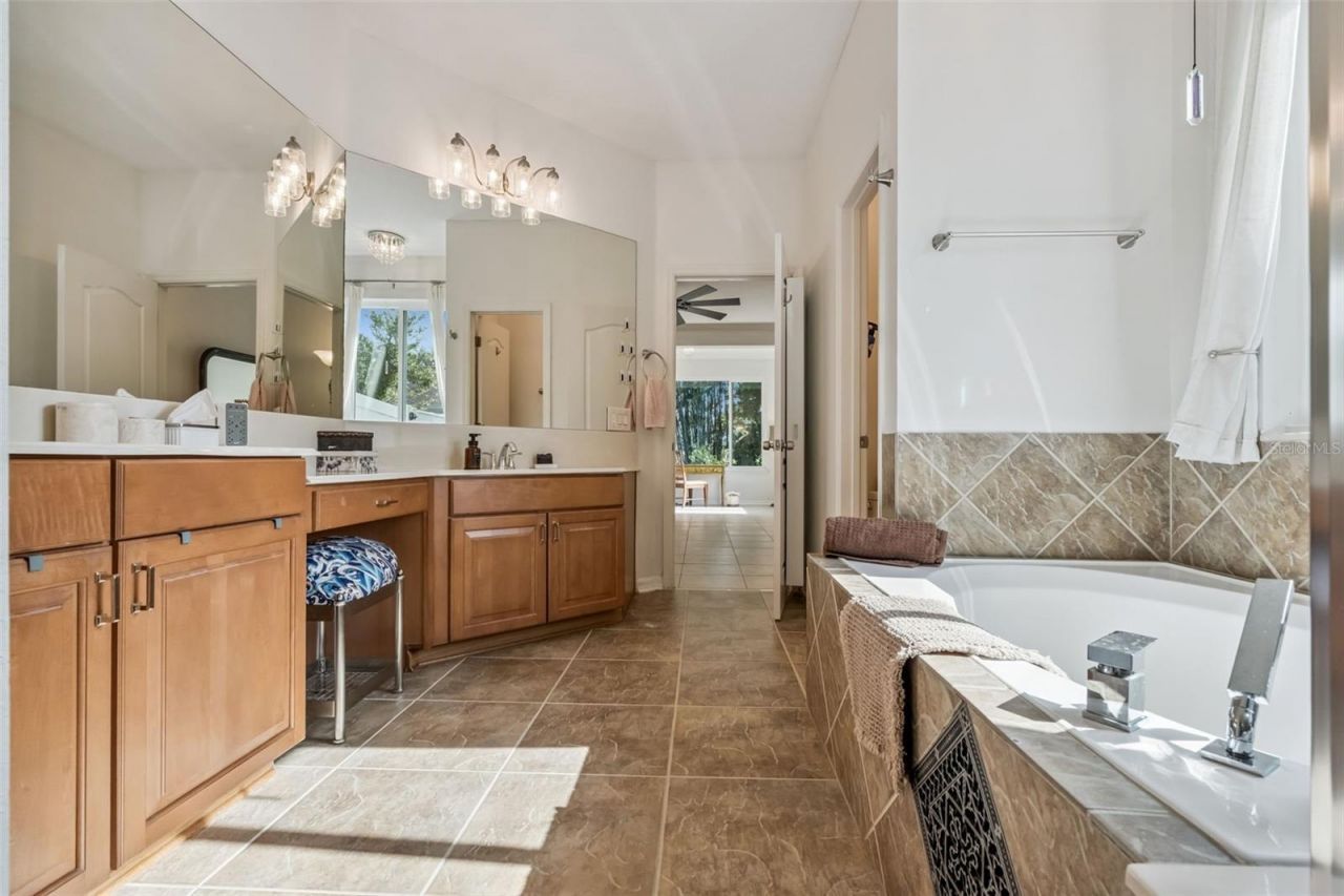 505 E Gulley Avenue, Oakland, FL 34787 Photo