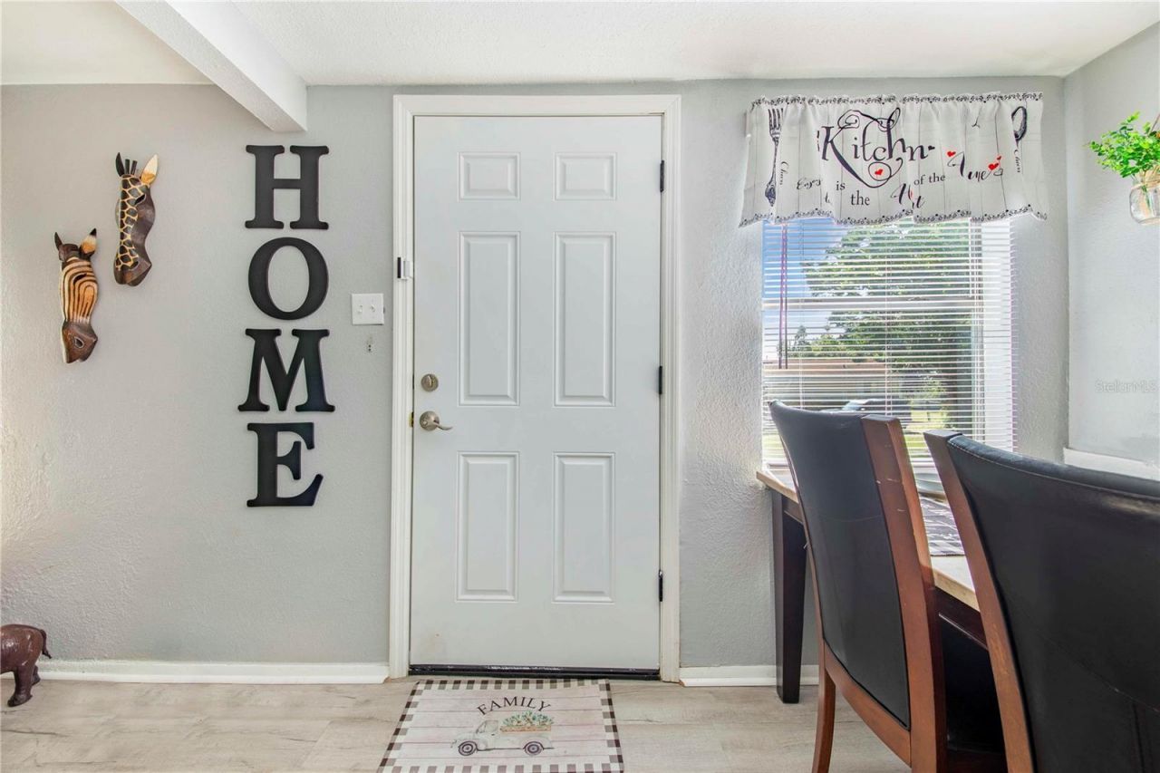 402 E Main Street , Dundee, FL 33838 Photo