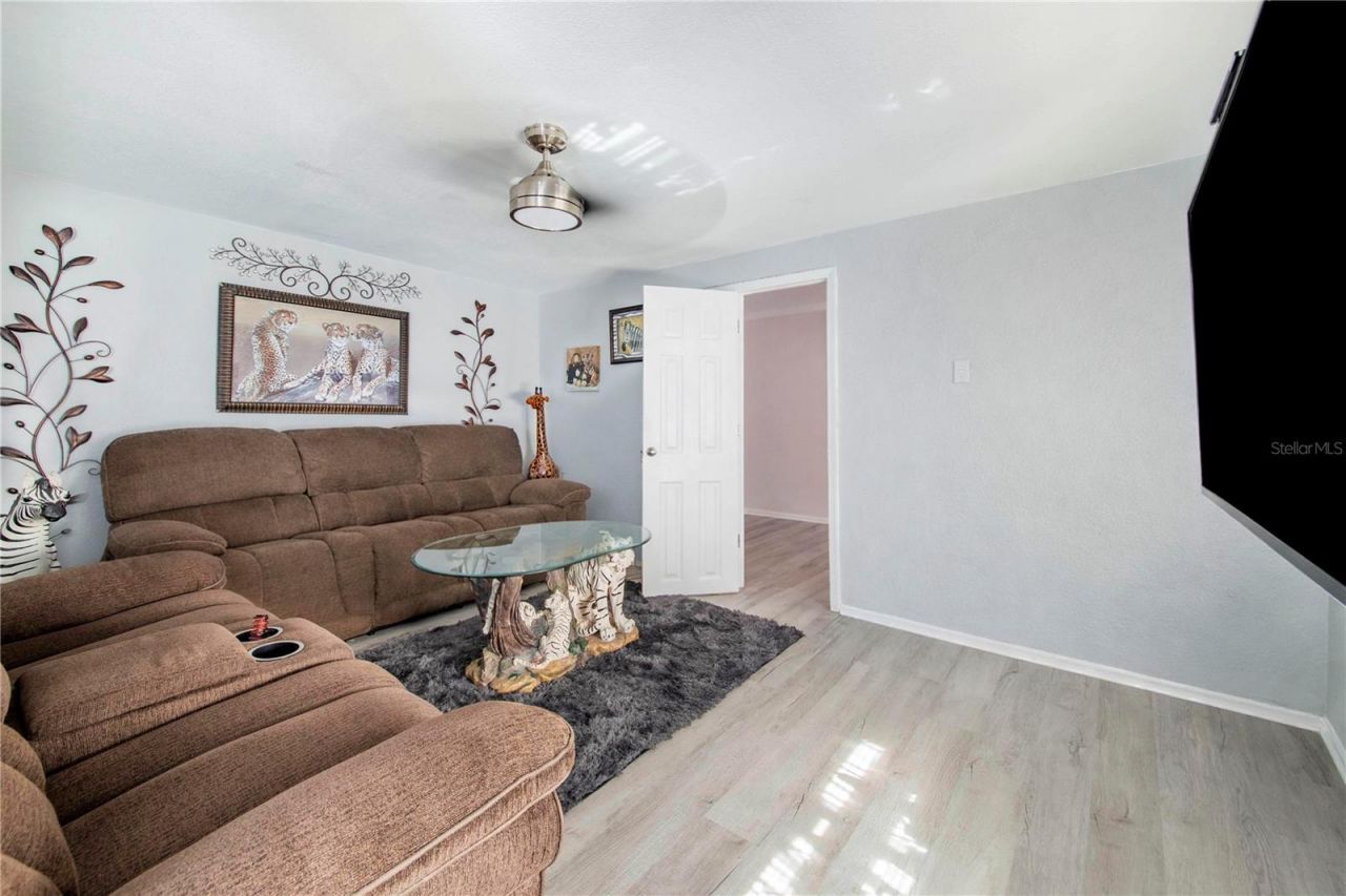 402 E Main Street , Dundee, FL 33838 Photo