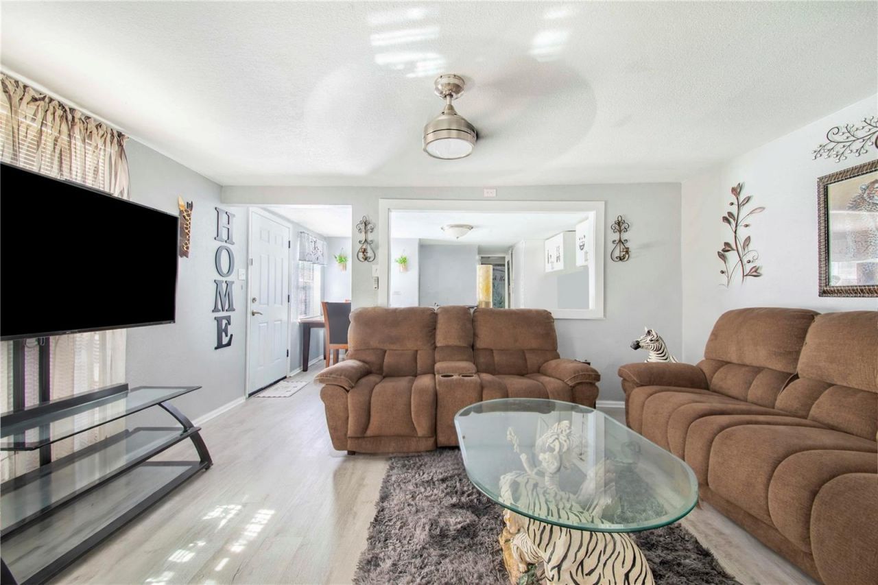 402 E Main Street , Dundee, FL 33838 Photo