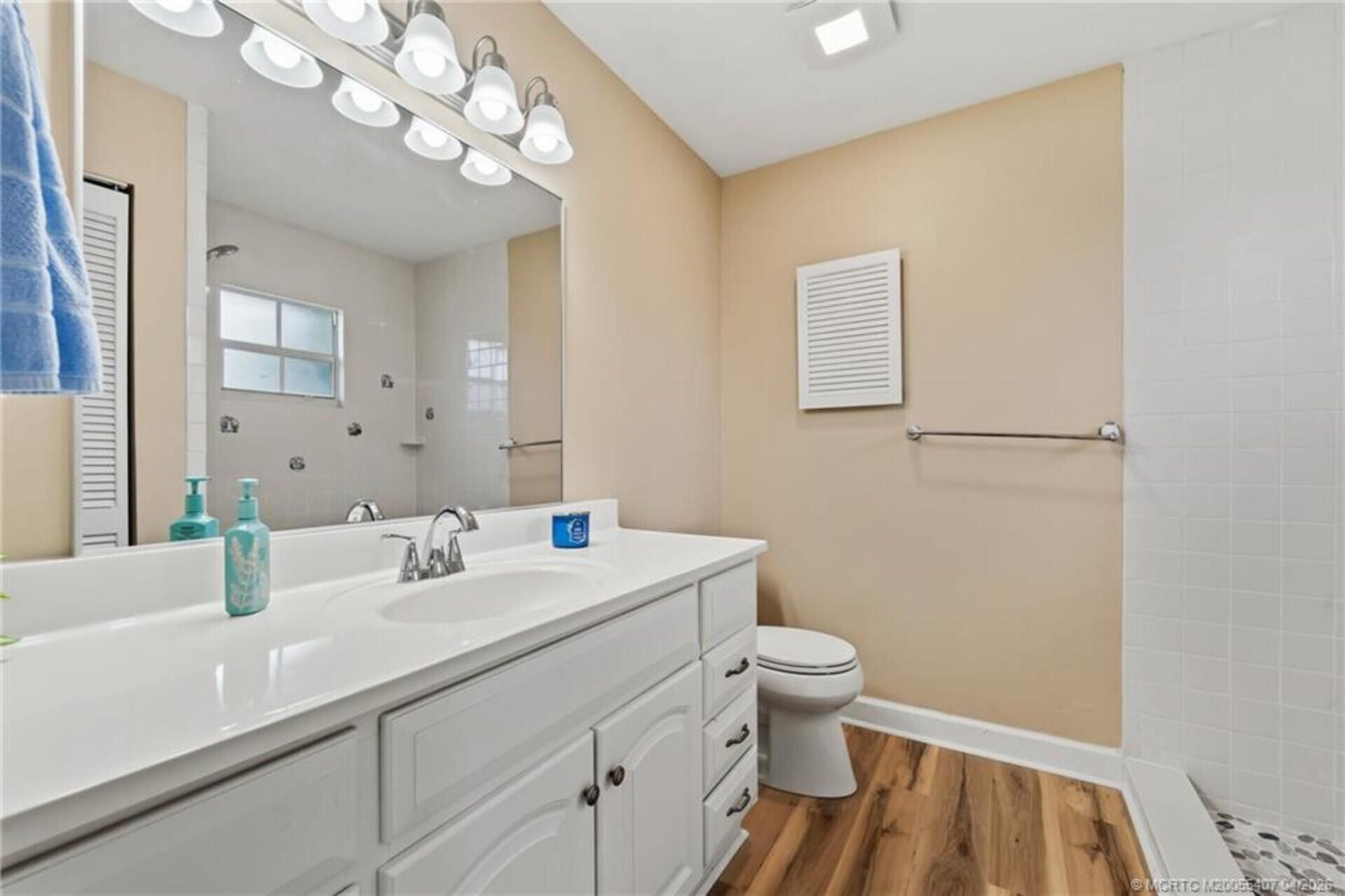 6285 SE Highland Avenue, Stuart, FL 34997 Photo