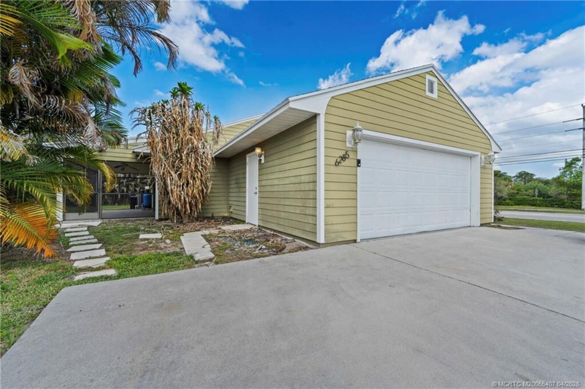 6285 SE Highland Avenue, Stuart, FL 34997 Photo