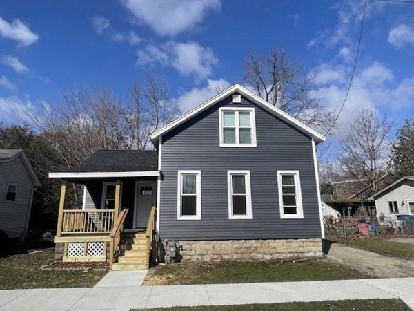 619 GRAND STREET, Oshkosh, WI 54901