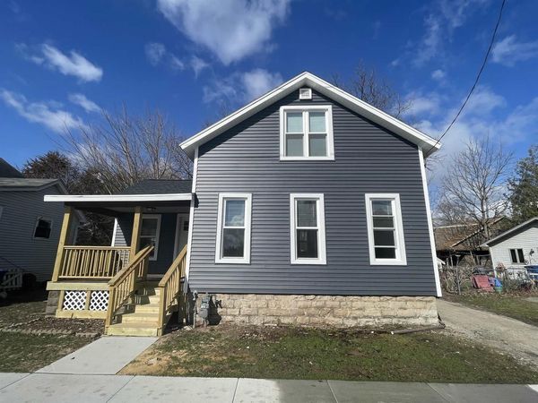 619 GRAND STREET, Oshkosh, WI 54901