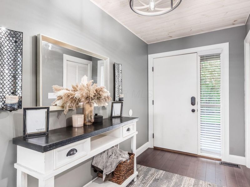 9100 Muirkirk Drive, Dublin, OH 43017 Photo 5