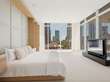 1747 Leonard Street, Unit 403, Dallas, TX 75201