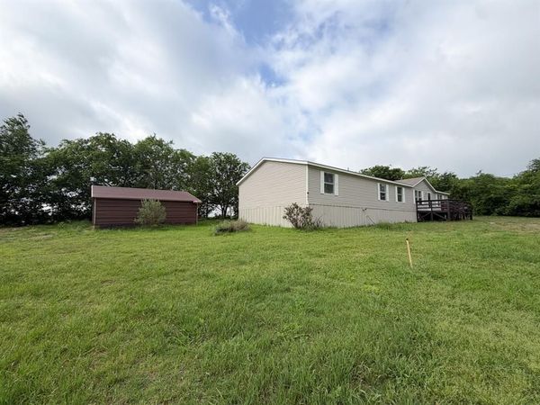 1075 Pluto Road , Milford, TX 76670