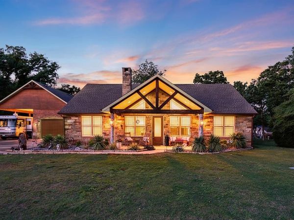 307 Beachside Drive, Trinidad, TX 75163